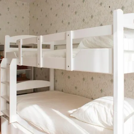 Charming Bright And Spacious Apartment Pantin